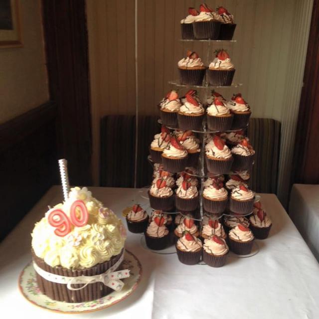 Happy Birthday again Mrs Joan Cook ! It has been a brilliant night ! #buffet #locals #angrrackinn #90th